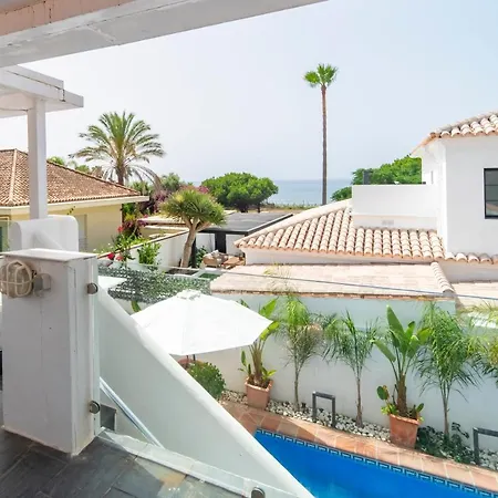 Villa Emma By The Sea With Private Pool